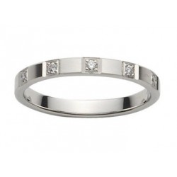 Alliance ruban platine diamants recoupe carrée