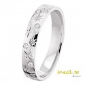 Alliance or blanc 18 carats motifs étoiles et diamants