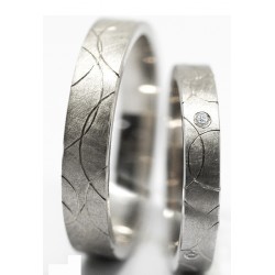 Alliance or Blanc en arc de cercle diamant création originale