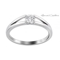 Bague de fiançaille or gris 18 carats diamant 0.15 ccarats