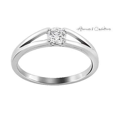 Bague de fiançaille or gris 18 carats diamant 0.15 ccarats