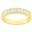 Alliance or jaune demi tour diamants princesses 1 ct